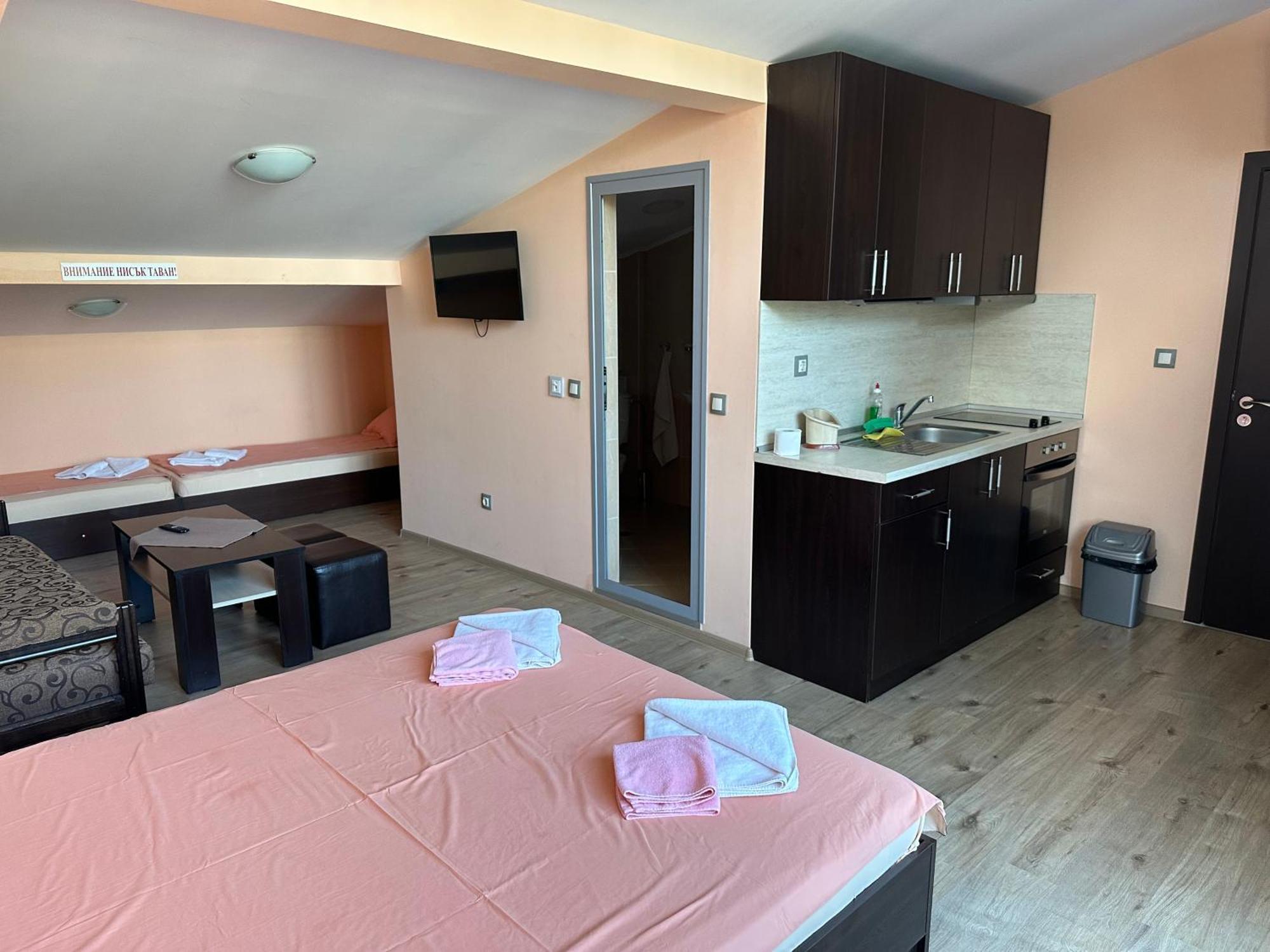 Guest House Dinevi Sapareva Banya Bagian luar foto